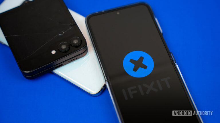 Samsung and iFixIt logos on smartphones (1)